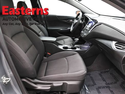 Used 2023 Chevrolet Malibu LT image 24