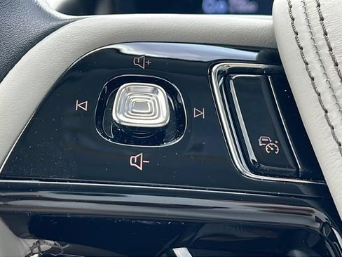 Used 2025 Lincoln Aviator Reserve w/ Luxury Package RWD image 25