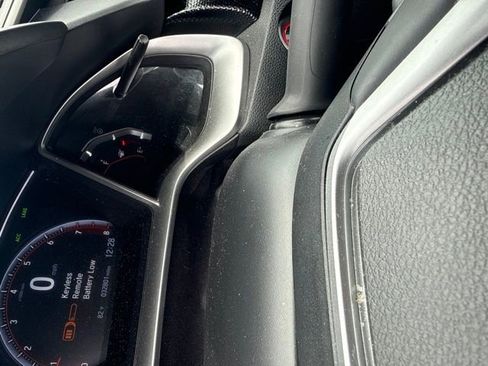 Used 2019 Honda Civic Sport image 5