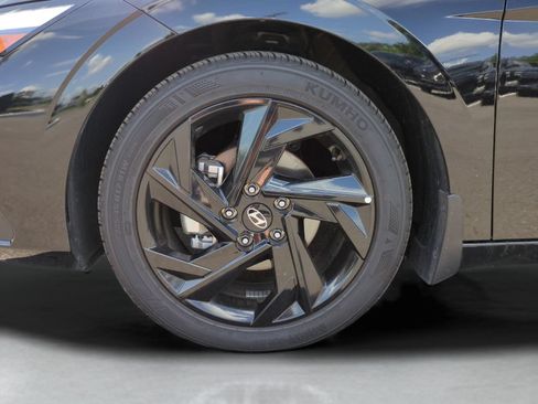 Certified 2026 Hyundai Elantra Sport FWD image 24