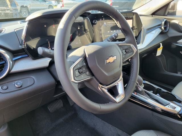 New 2026 Chevrolet Trax LT w/ Driver Confidence Package FWD image 10