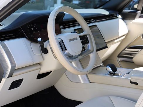 Used 2024 Land Rover Range Rover Autobiography AWD/4WD image 16