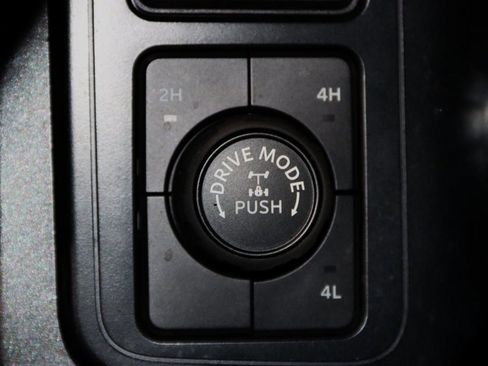 Used 2022 Ford F150 XLT w/ Equipment Group 302A High image 18