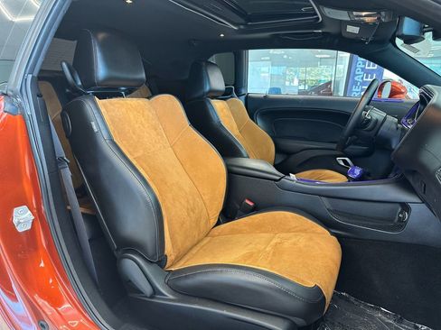 Used 2021 Dodge Challenger R/T w/ Plus Package image 23