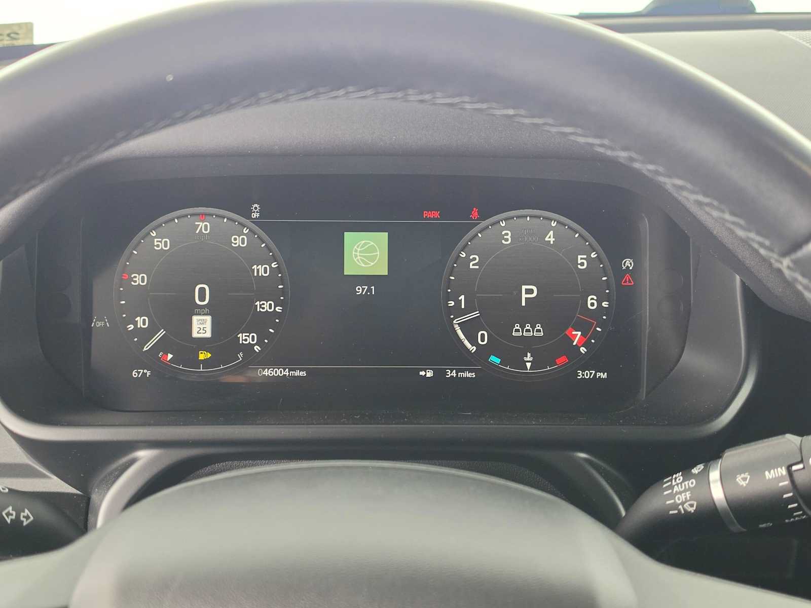 Used 2024 Land Rover Defender 110 X-Dynamic SE AWD/4WD image 23