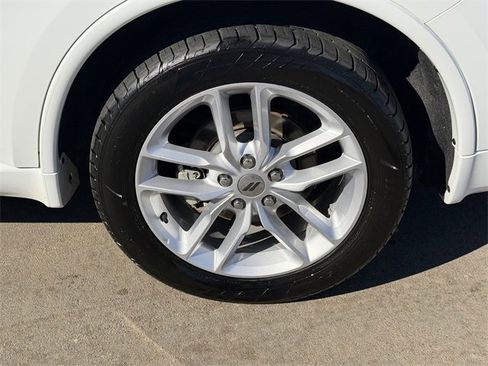 Used 2023 Dodge Durango GT image 8