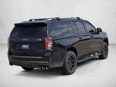Used 2022 Chevrolet Suburban Z71 w/ Z71 Off-Road Package AWD/4WD image 5