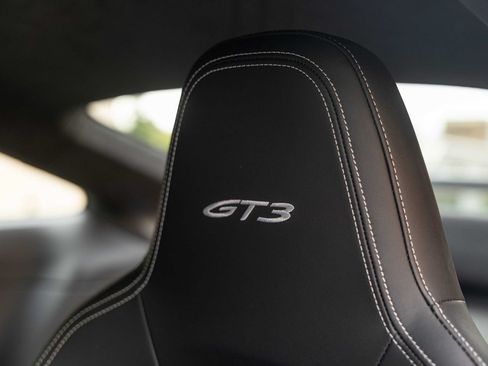 Used 2022 Porsche 911 GT3 RWD image 14