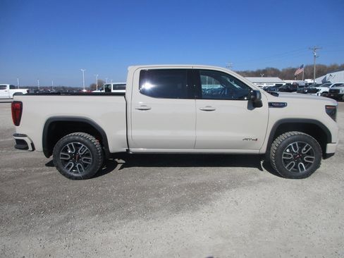 New 2026 GMC Sierra 1500 AT4 w/ AT4 Premium Package image 3
