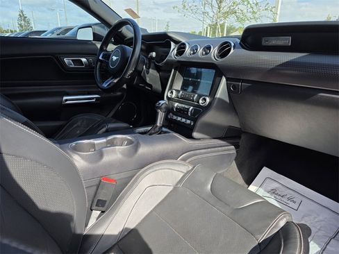 Used 2022 Ford Mustang GT Premium w/ GT Performance Package image 9