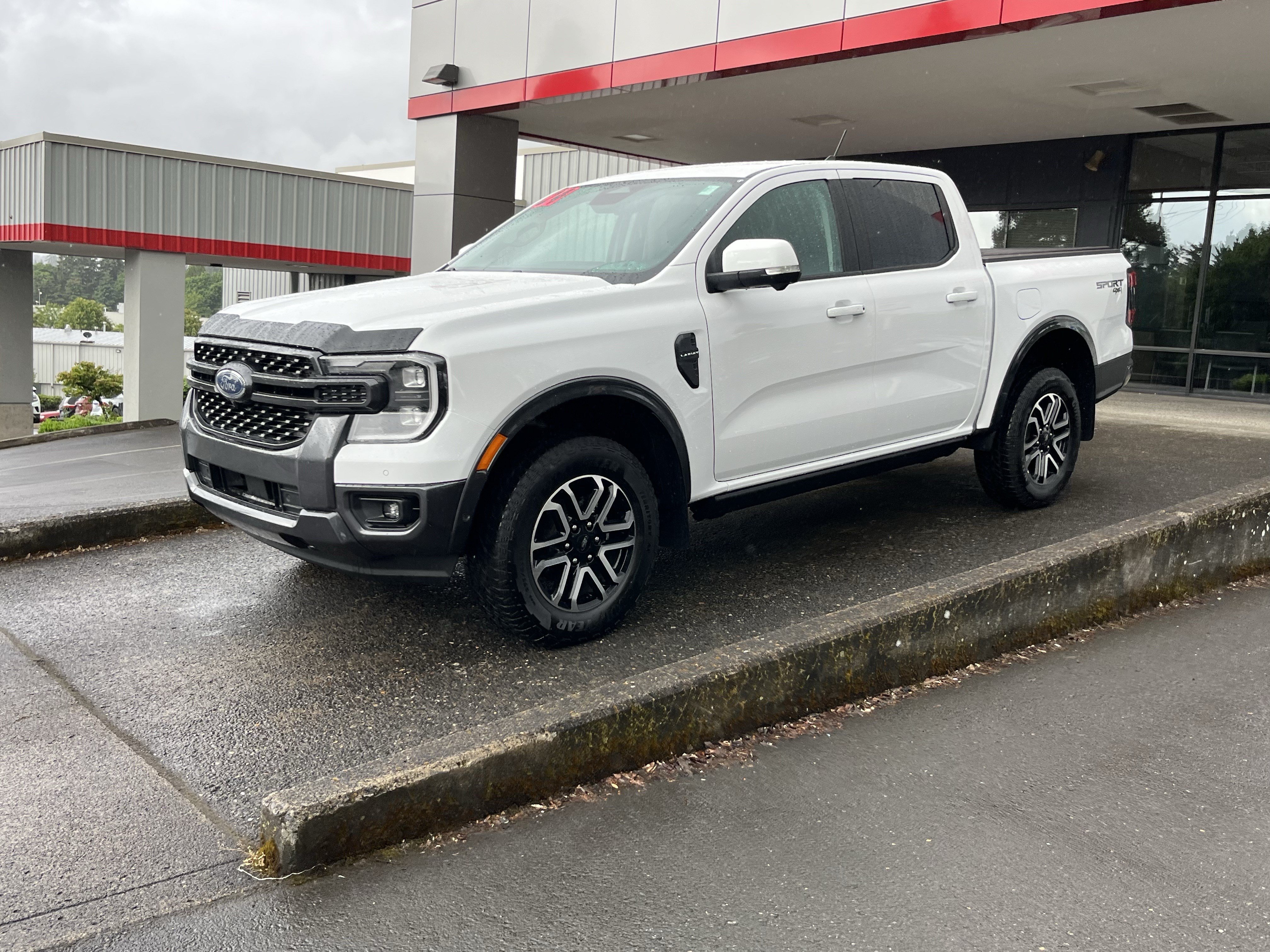 Used 2024 Ford Ranger Lariat w/ Trailer Tow Package AWD/4WD image 4