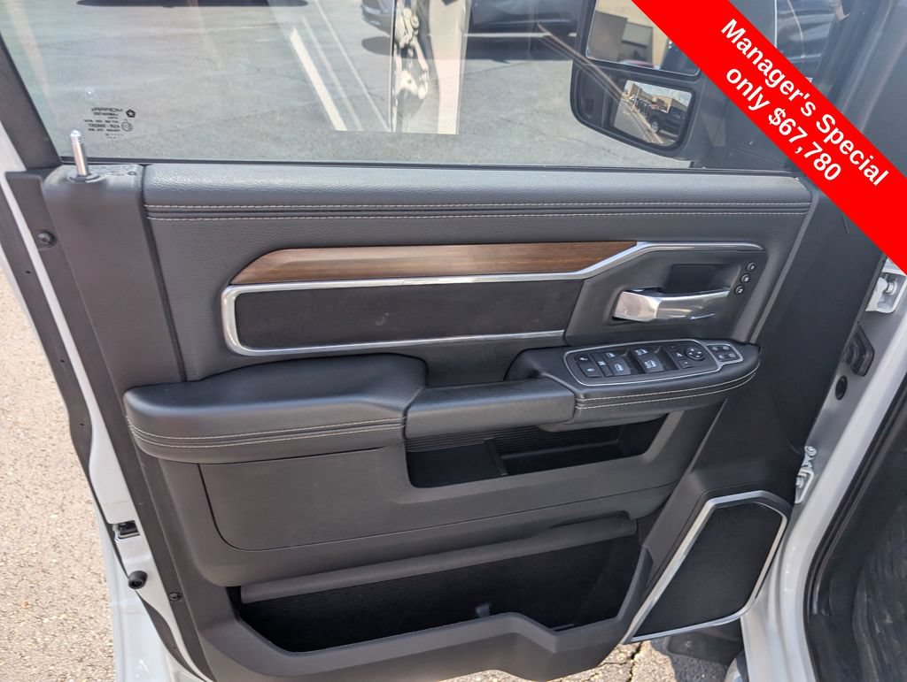 Used 2024 RAM 3500 Laramie w/ Towing Technology Group AWD/4WD image 16