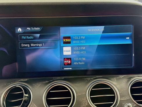 Used 2021 Mercedes-Benz E 350 Sedan w/ Premium Package image 15