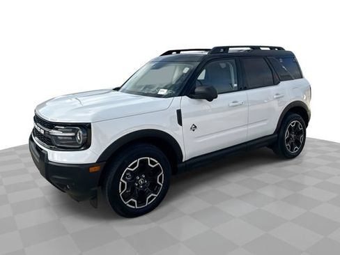 Used 2025 Ford Bronco Sport Outer Banks w/ Outer Banks Tech Package+ AWD/4WD image 1