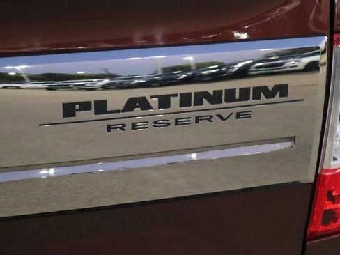 Certified 2019 Nissan Titan Platinum Reserve image 8
