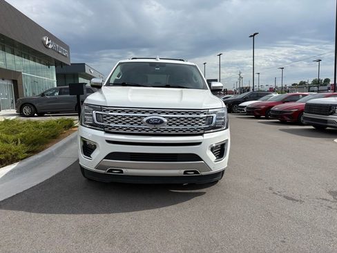 Used 2021 Ford Expedition Platinum AWD/4WD image 2