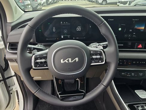New 2026 Kia Carnival EX FWD image 31