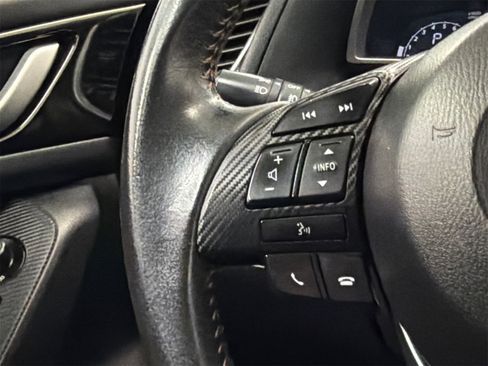Used 2015 MAZDA MAZDA3 i Touring image 18