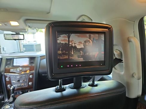 Used 2018 Nissan Armada Platinum w/ Captain Seat Package AWD/4WD image 37