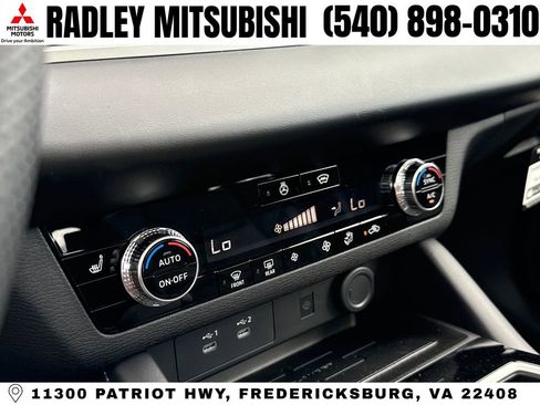 New 2026 Mitsubishi Outlander Trail Edition image 10