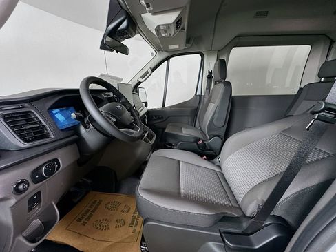 New 2026 Ford Transit 350 148 Medium Roof Wagon AWD image 21