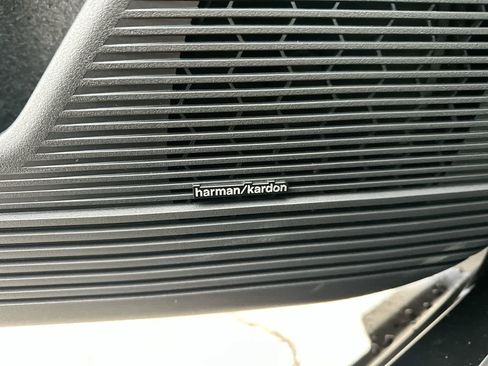 New 2026 Subaru Outback Touring XT image 32