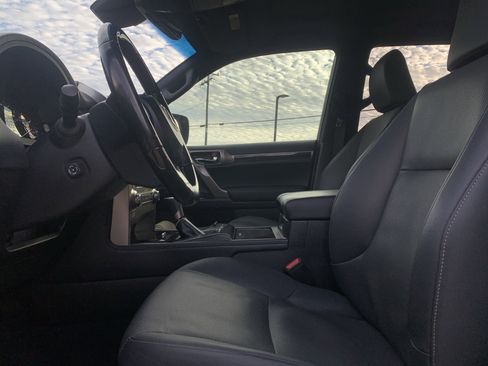 Used 2020 Lexus GX 460 Premium image 12