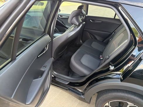 Used 2023 Kia Niro LX FWD image 16