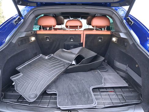 Used 2020 Maserati Levante image 43