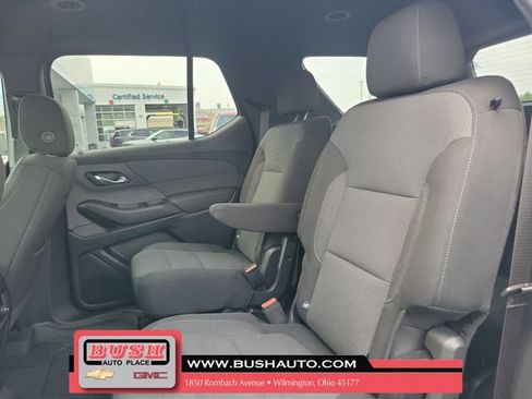 Used 2023 Chevrolet Traverse LT FWD image 14