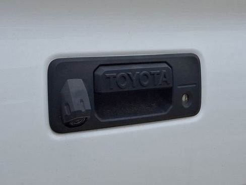 Used 2023 Toyota Tacoma TRD Sport AWD/4WD image 31