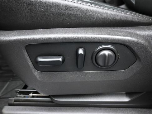 Used 2019 Chevrolet Silverado 1500 RST image 13