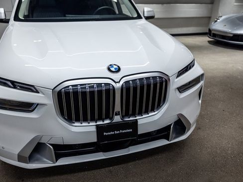 Used 2025 BMW X7 xDrive40i image 12