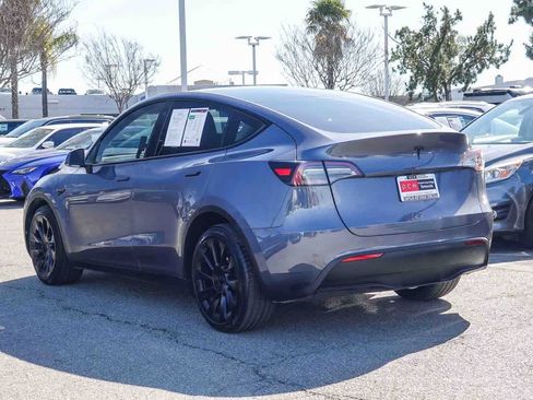 Used 2023 Tesla Model Y Long Range image 6