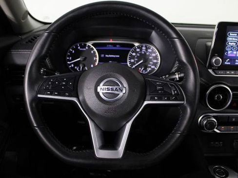 Certified 2022 Nissan Sentra SV FWD image 25