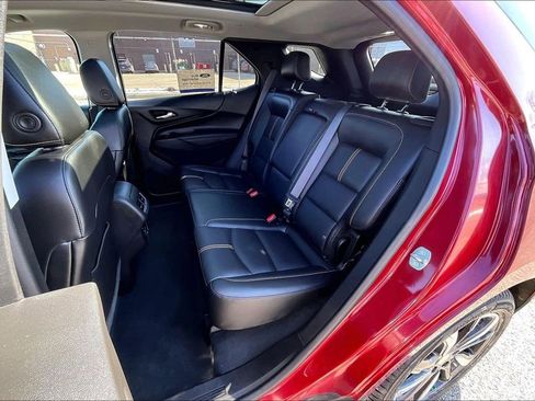 Used 2022 Chevrolet Equinox Premier AWD/4WD image 25