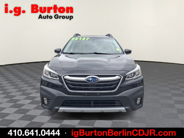 Used 2020 Subaru Outback Limited w/ Tech Package 2 AWD/4WD image 2
