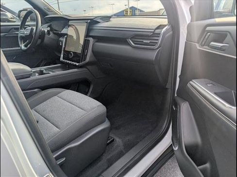 Used 2025 GMC Acadia Elevation image 20