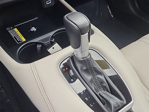 Used 2024 Honda HR-V EX-L image 24