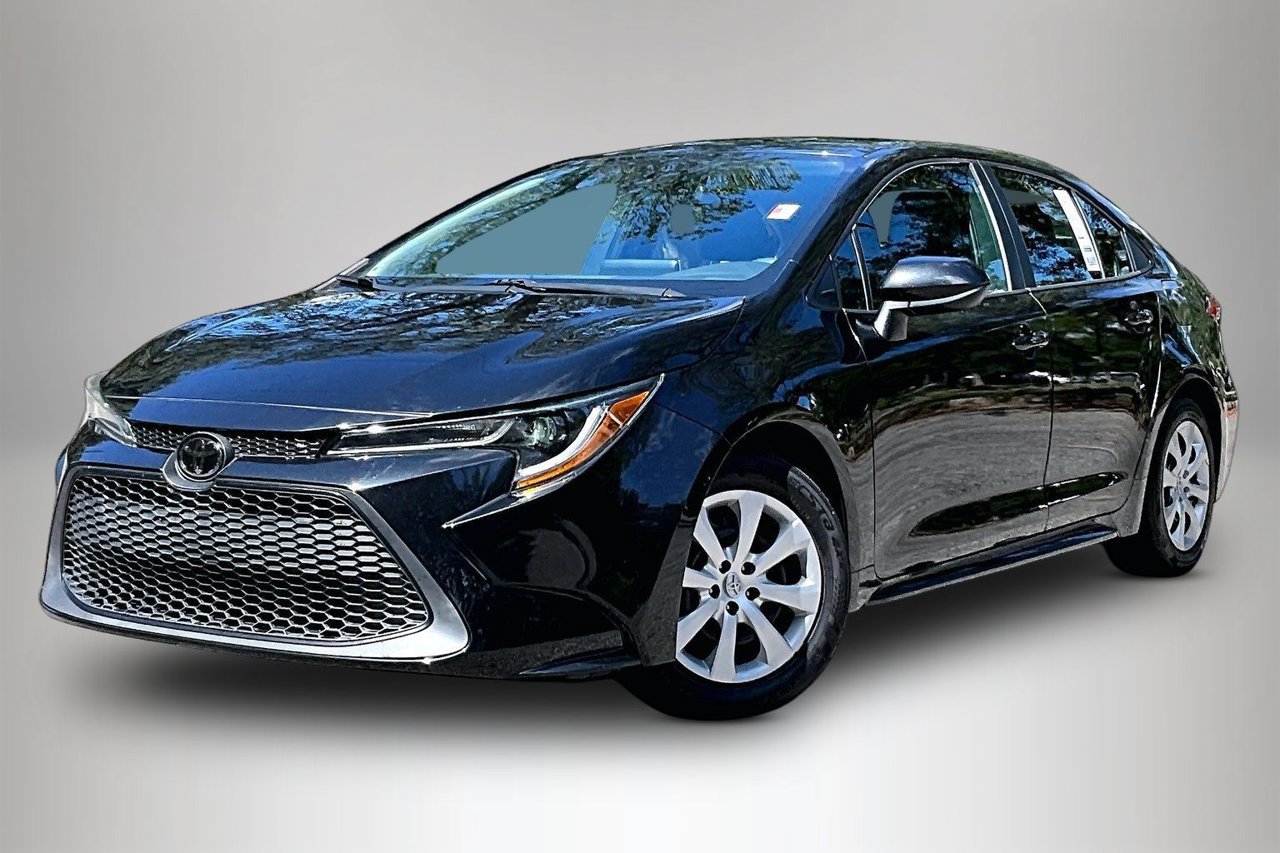 Used 2020 Toyota Corolla LE FWD image 1