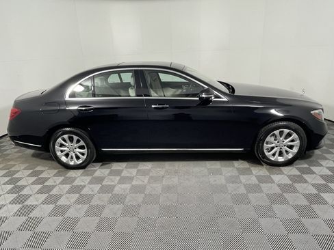 Used 2017 Mercedes-Benz E 300 4MATIC image 6