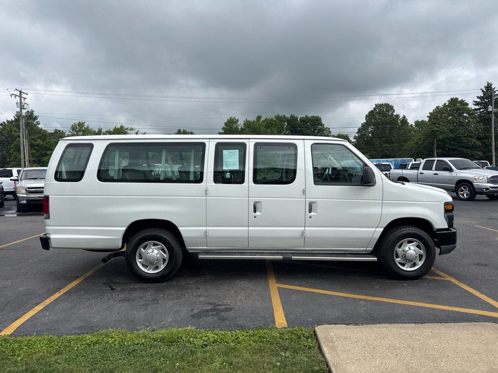 Used 2013 Ford E-350 and Econoline 350 XL RWD image 5