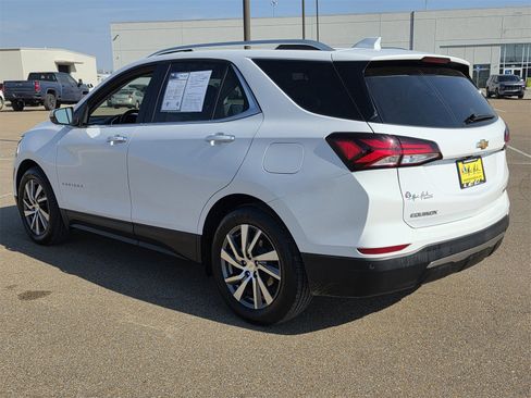 Used 2023 Chevrolet Equinox Premier image 4