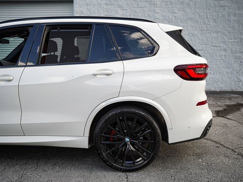 Used 2022 BMW X5 xDrive40i w/ M Sport Package AWD/4WD image 11