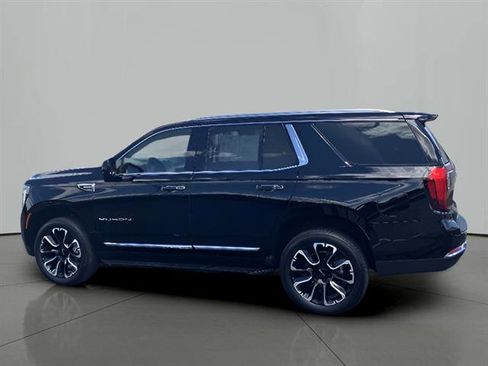 Used 2025 GMC Yukon Elevation w/ Elevation Premium Package AWD/4WD image 2
