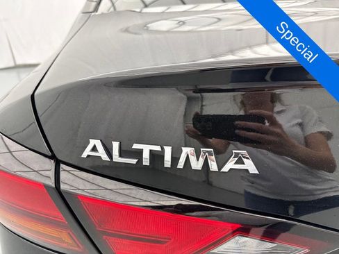 Used 2021 Nissan Altima 2.5 SR w/ SR Premium Package FWD image 9