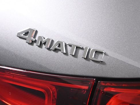 Certified 2023 Mercedes-Benz GLA 250 4MATIC image 37