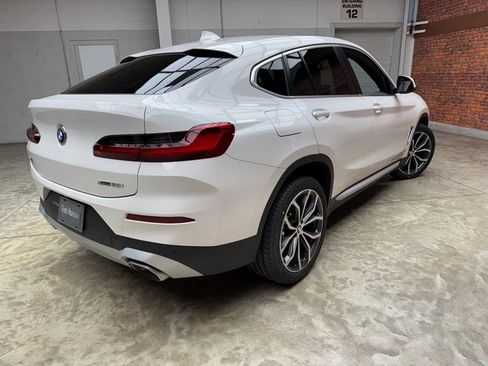 Certified 2023 BMW X4 xDrive30i w/ Premium Package image 5