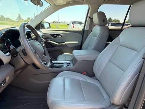 Used 2019 Chevrolet Traverse LT w/ LPO, Floor Liner Package AWD/4WD image 21