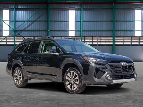 Used 2025 Subaru Outback Limited AWD/4WD image 6